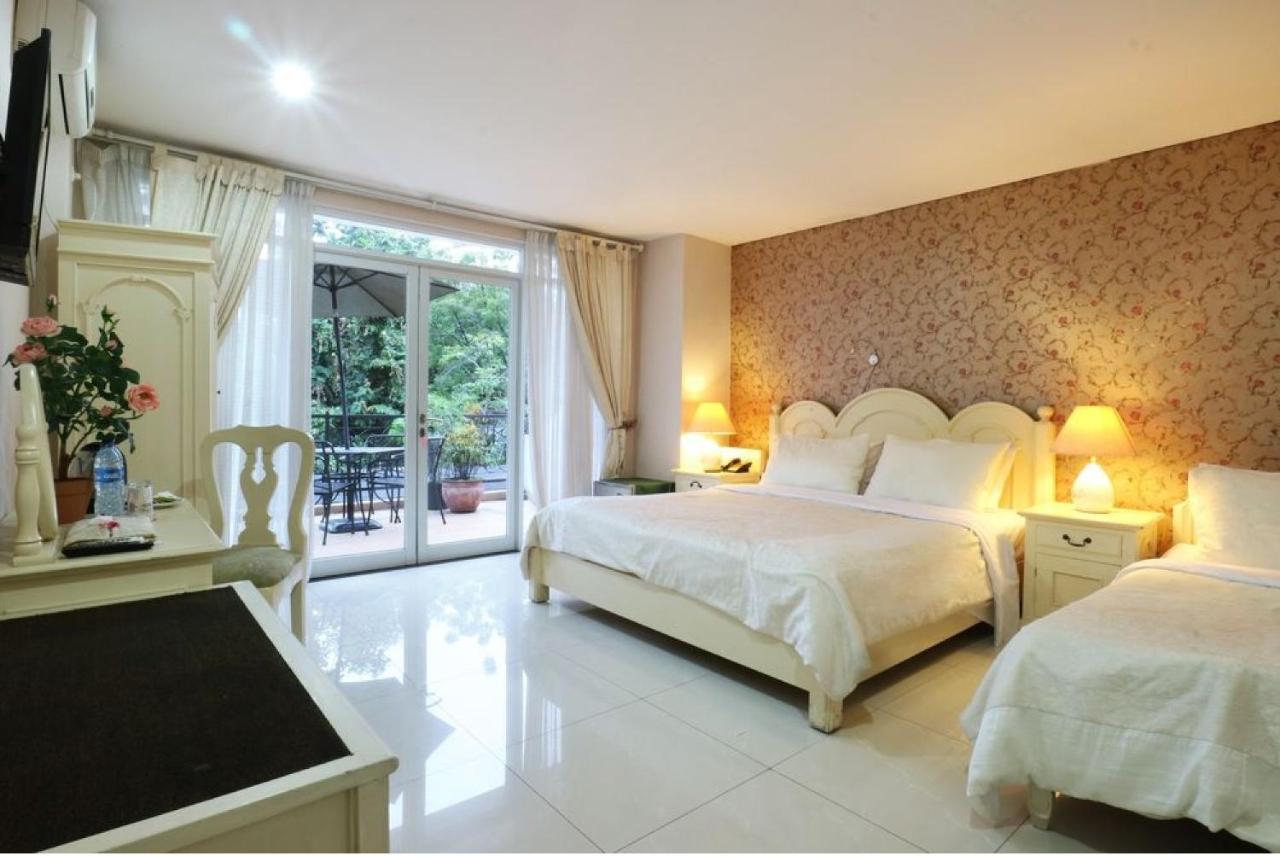 La Nostalgie Boutique Guest House Bandung Ngoại thất bức ảnh