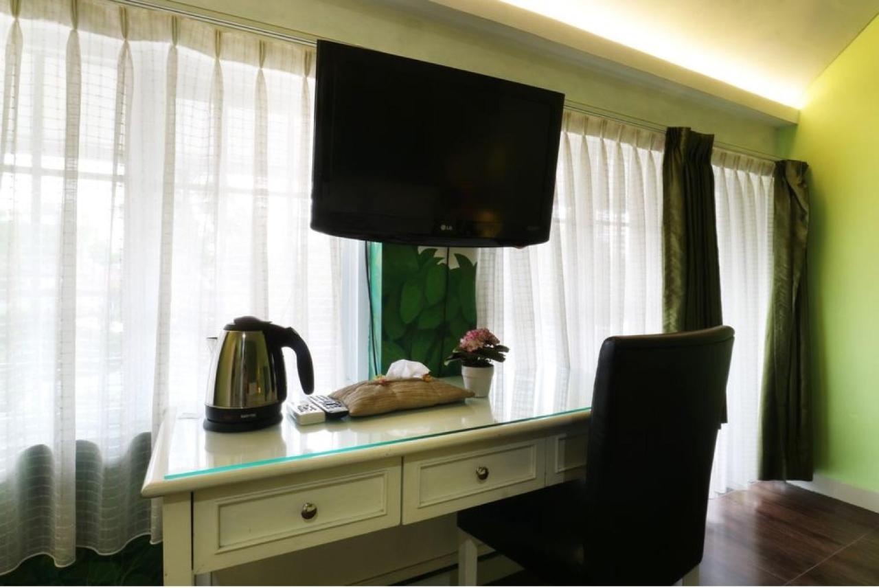 La Nostalgie Boutique Guest House Bandung Ngoại thất bức ảnh