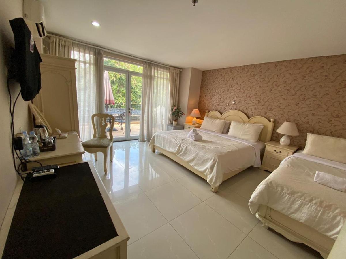 La Nostalgie Boutique Guest House Bandung Ngoại thất bức ảnh