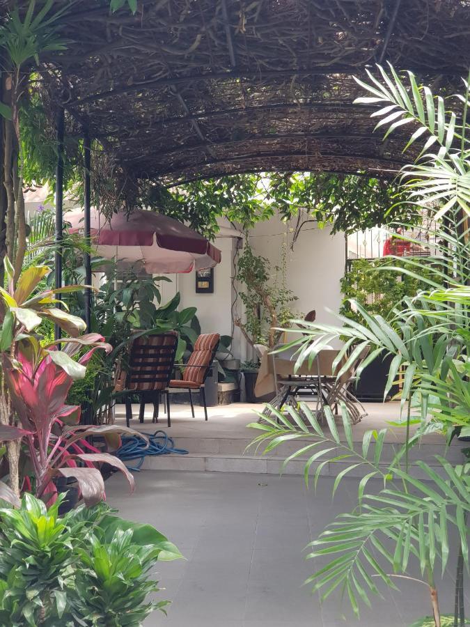 La Nostalgie Boutique Guest House Bandung Ngoại thất bức ảnh