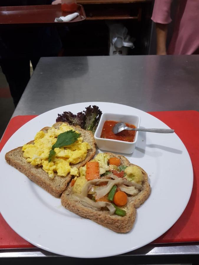 La Nostalgie Boutique Guest House Bandung Ngoại thất bức ảnh
