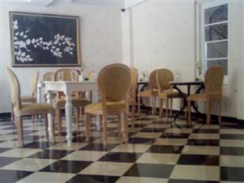 La Nostalgie Boutique Guest House Bandung Ngoại thất bức ảnh