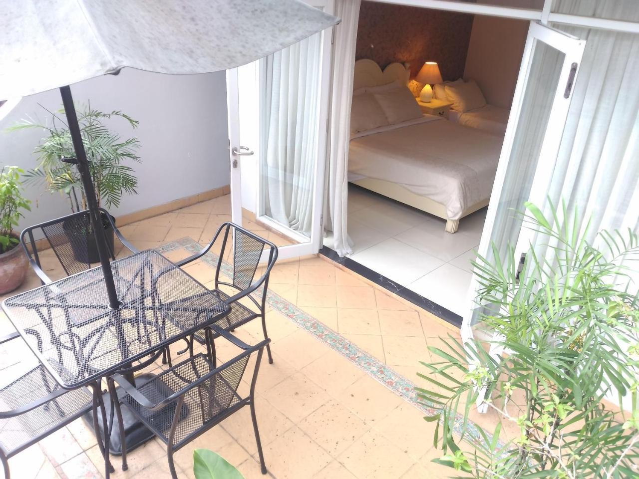 La Nostalgie Boutique Guest House Bandung Ngoại thất bức ảnh